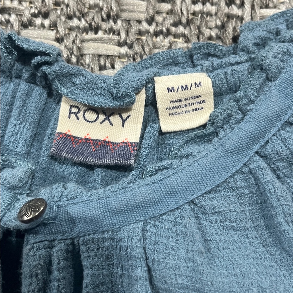 Roxy | Flowy Tank - Picture 3 of 13